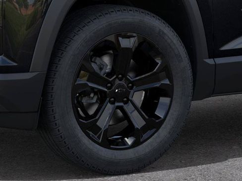 New 2026 Chevrolet Equinox LT w/ Convenience Package II AWD/4WD image 9
