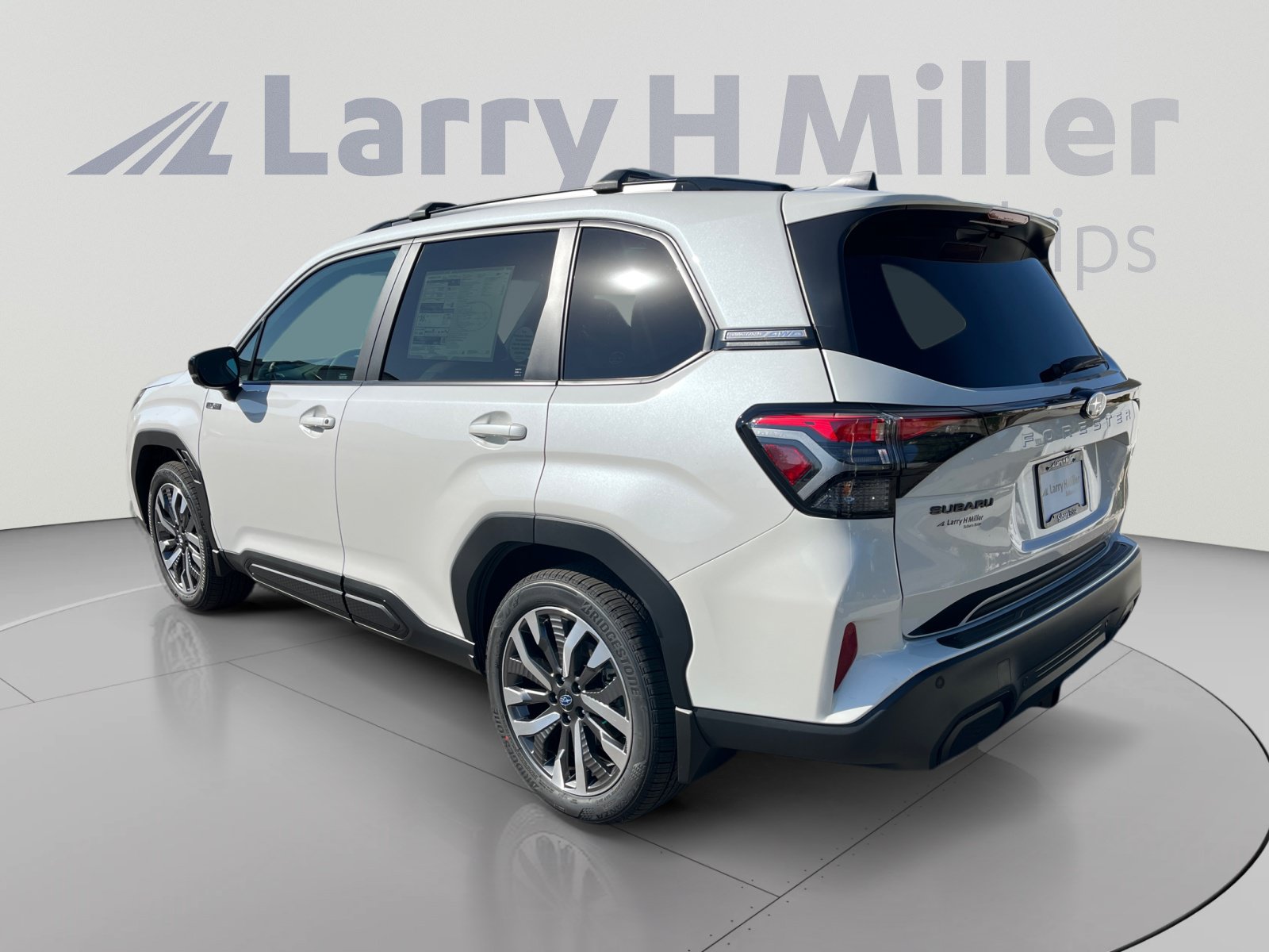 New 2026 Subaru Forester Touring AWD/4WD image 3