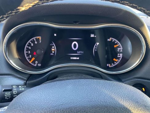 Used 2017 Jeep Grand Cherokee Limited w/ Luxury Group II image 36