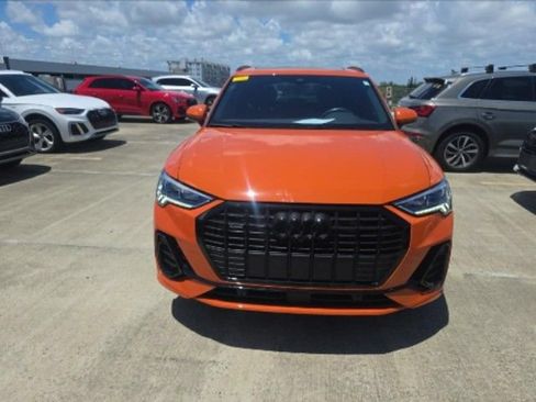 Used 2024 Audi Q3 2.0T Premium Plus AWD/4WD image 3