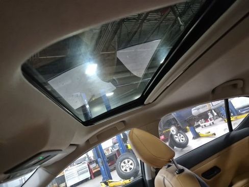 New 2025 Nissan Sentra SV w/ SV Premium Package image 23