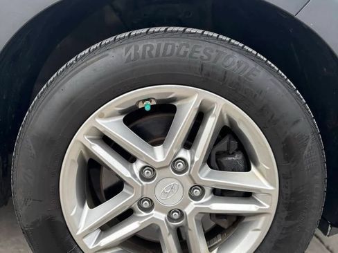 Used 2019 Hyundai Kona SE AWD/4WD image 18