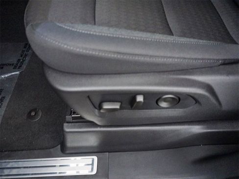 New 2026 Chevrolet Silverado 1500 LT image 21