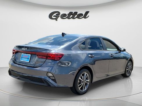 Used 2024 Kia Forte LXS FWD image 9