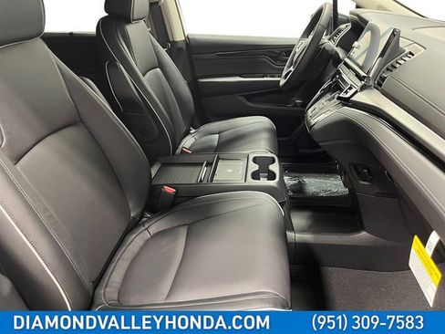 New 2026 Honda Odyssey Touring image 25