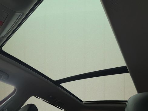Used 2019 Volkswagen Atlas SE w/ Panoramic Sunroof Package FWD image 32
