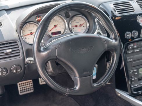 Used 2002 Aston Martin Vanquish image 11