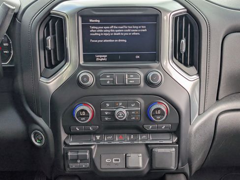 Used 2022 Chevrolet Silverado 3500 LT w/ Convenience Package AWD/4WD image 25