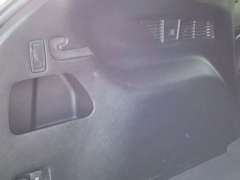 Certified 2022 Ford Edge SEL image 9