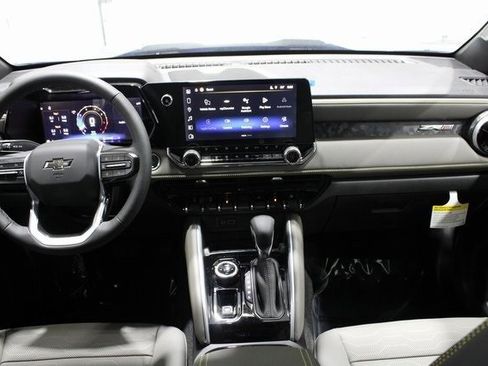 New 2026 Chevrolet Colorado ZR2 w/ Technology Package image 18