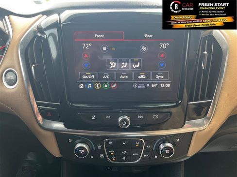 Used 2023 Chevrolet Traverse Premier FWD image 22