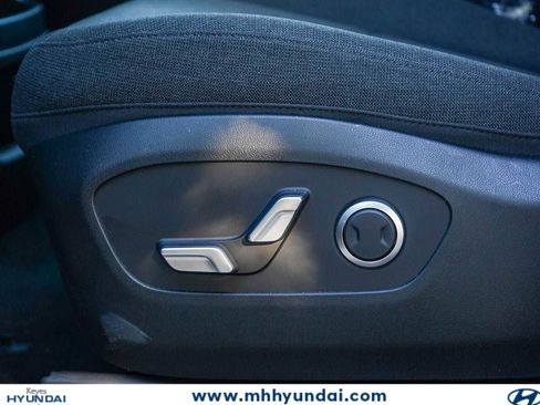 New 2026 Hyundai Ioniq 9 SE AWD/4WD image 22