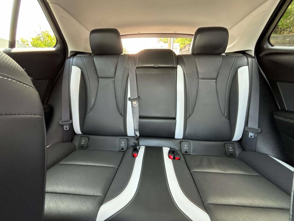 Used 2025 Buick Envision Sport Touring AWD/4WD image 11