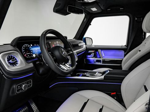 Used 2025 Mercedes-Benz G 63 AMG 4MATIC image 35