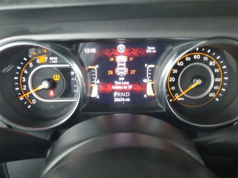 Used 2021 Jeep Wrangler Unlimited Sport image 17