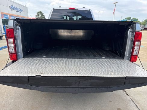 Used 2022 Ford F450 Lariat image 29