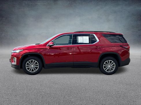 Used 2023 Chevrolet Traverse LT AWD/4WD image 2