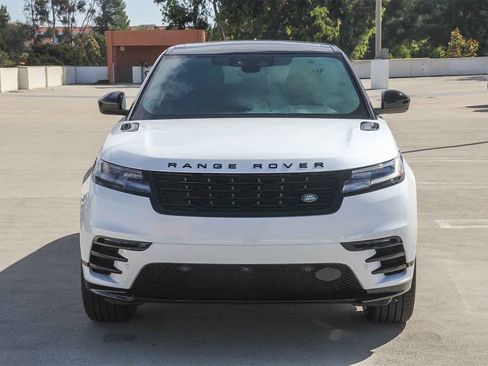 New 2026 Land Rover Range Rover Velar Dynamic SE image 2