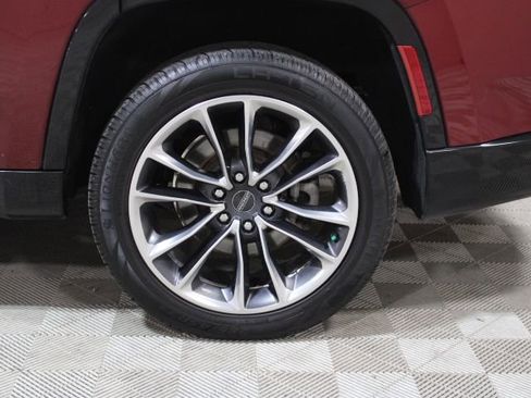 Used 2022 Jeep Wagoneer Series III w/ Premium Group I AWD/4WD image 43