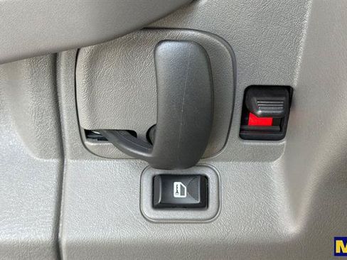 Used 2025 Chevrolet Express 2500 LT w/ LT Preferred Equipment Group RWD image 12