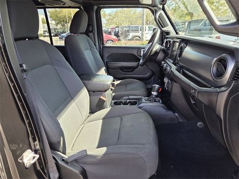 Certified 2022 Jeep Gladiator Sport image 20