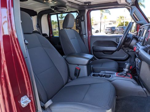 Used 2021 Jeep Gladiator Sport AWD/4WD image 30