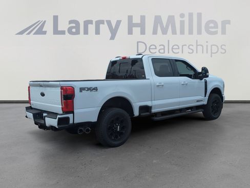 New 2025 Ford F250 XLT w/ Black Appearance Package image 5