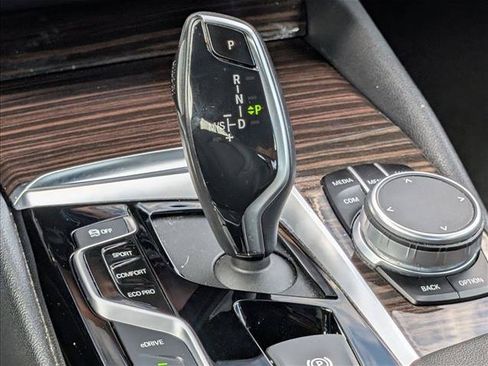 Used 2019 BMW 530e RWD image 16