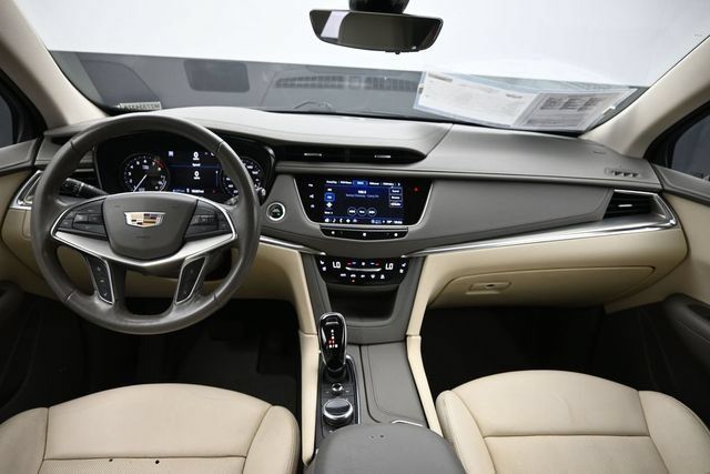 Used 2021 Cadillac XT5 Premium Luxury AWD/4WD image 9