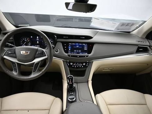 Used 2021 Cadillac XT5 Premium Luxury AWD/4WD image 9