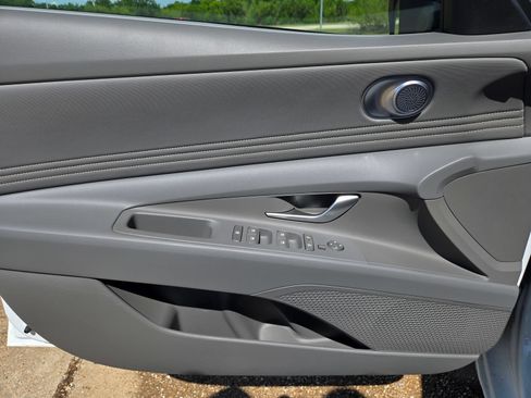 New 2026 Hyundai Elantra Sport FWD image 18