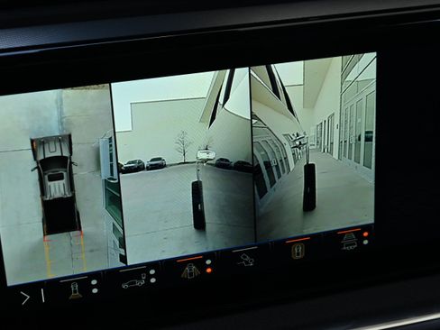 Used 2024 GMC Sierra 2500 Denali w/ Denali Reserve Package image 36