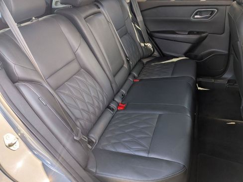 Certified 2023 Nissan Rogue Platinum w/ Platinum Premium Package AWD/4WD image 36