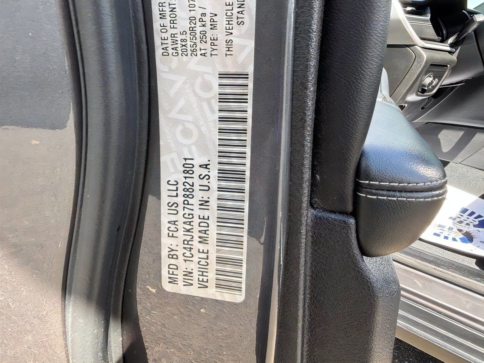 Used 2023 Jeep Grand Cherokee L Laredo AWD/4WD image 32