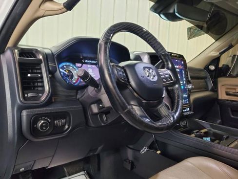 Used 2019 RAM 2500 Limited AWD/4WD image 19