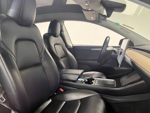 Used 2023 Tesla Model Y 2WD image 10