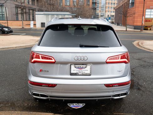 Used 2018 Audi SQ5 Prestige w/ Prestige Package image 6