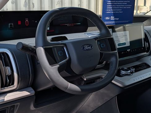 Certified 2025 Ford Expedition Active RWD image 25