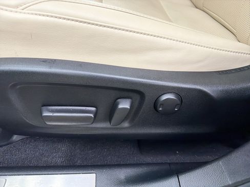 Used 2021 Lexus RX 350L Premium image 9