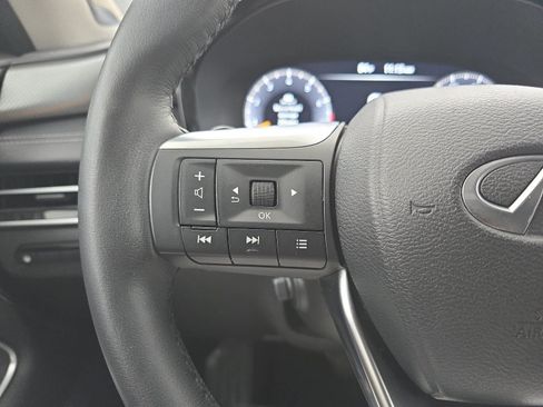 Used 2023 INFINITI QX60 Luxe w/ Performance Audio Package FWD image 14