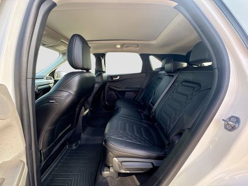 Used 2024 Ford Escape SE w/ PHEV Premium Package FWD image 28