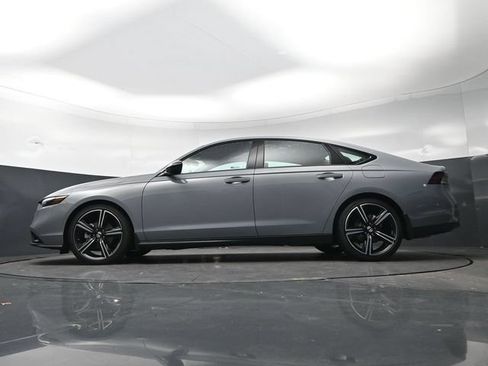 Used 2026 Honda Accord SE image 32