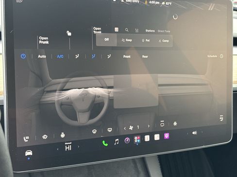 Used 2024 Tesla Model Y Long Range RWD image 16