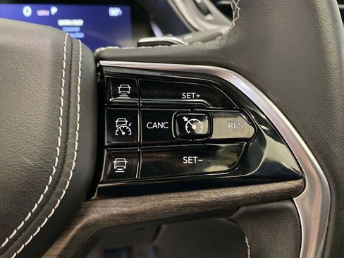 Used 2022 Jeep Grand Cherokee Overland image 22