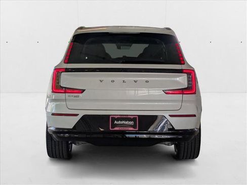 New 2025 Volvo EX90 Plus image 7