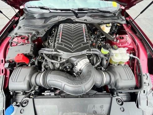 Used 2025 Ford Mustang GT Premium RWD image 2