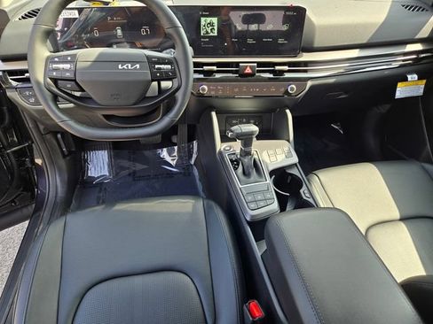New 2026 Kia Sportage EX FWD image 19