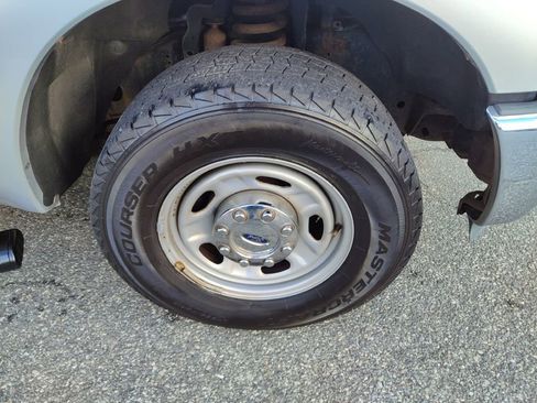 Used 2011 Ford F250 XL w/ PWR Equipment Group image 20