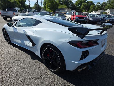 Used 2023 Chevrolet Corvette Stingray Coupe w/ Z51 Performance Package RWD image 20