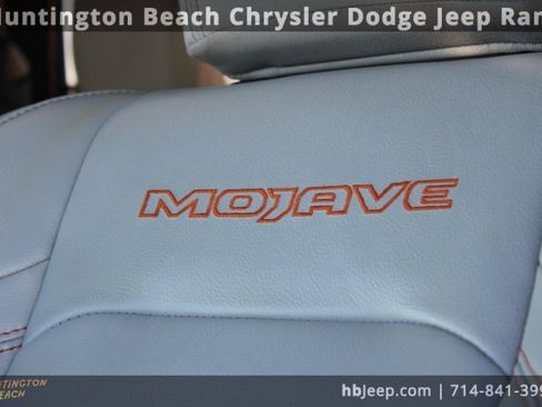 Used 2021 Jeep Gladiator Mojave image 32